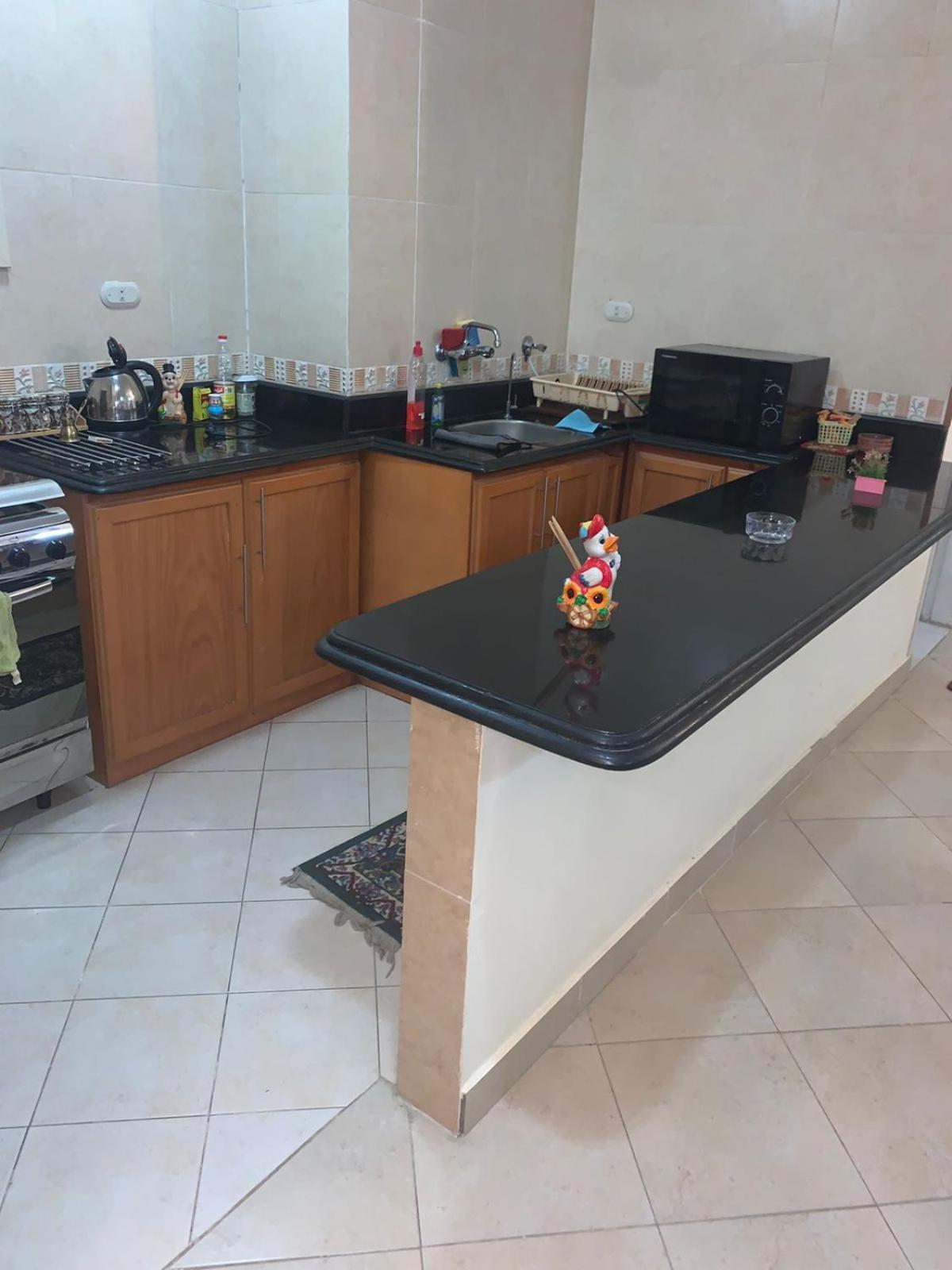 شقة سكنية ذات طابع عائلى متميز بها كافة الامكانيات من فلتر ماء وواى فاى Appartement Hurghada Buitenkant foto